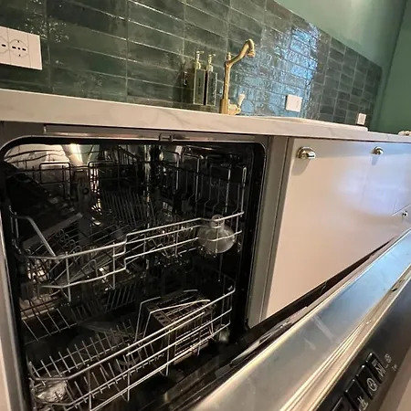 Dulcamara Boutique - Blue Velvet *