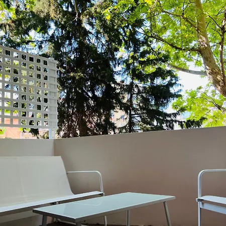 Dulcamara Boutique - Blue Velvet *