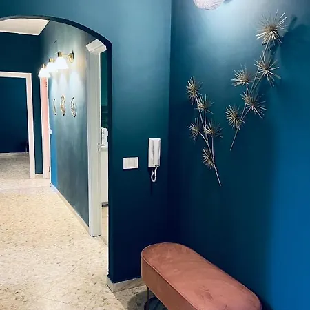 Dulcamara Boutique - Blue Velvet *